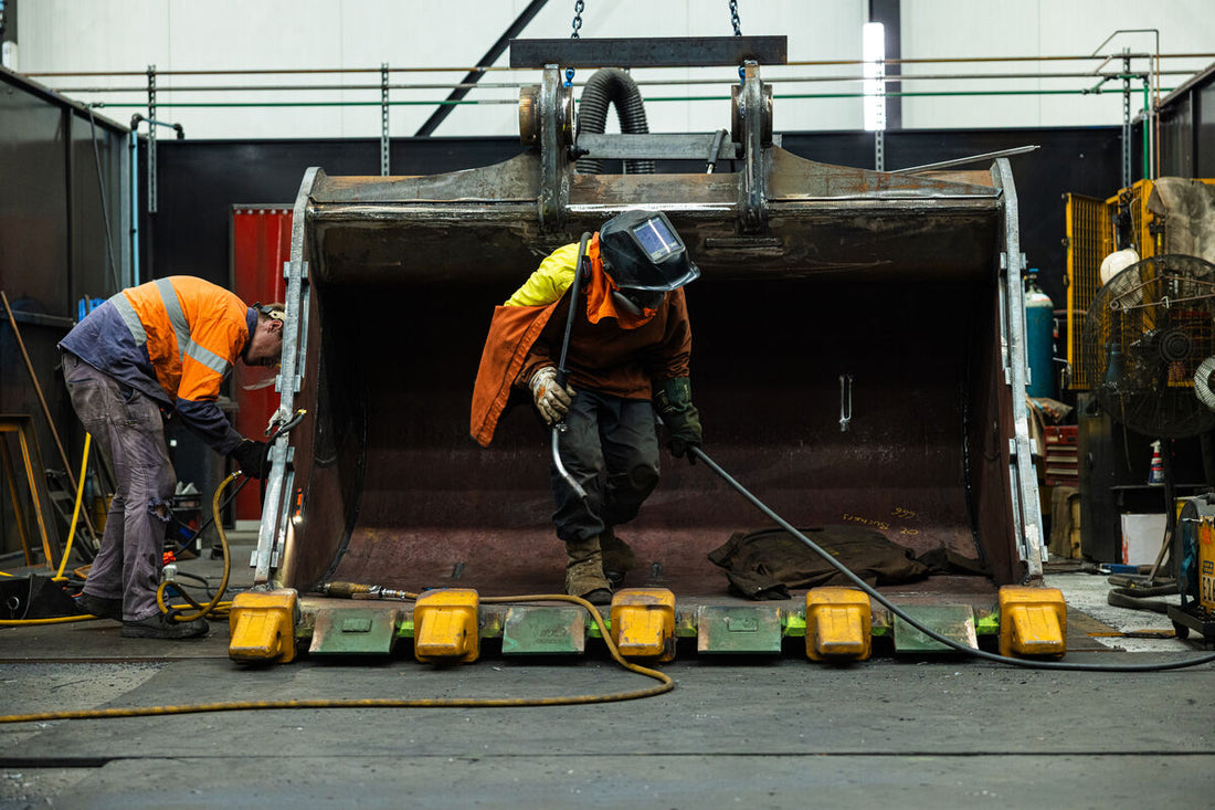 The Right Tool for the Trench: A Guide to Matching Excavator Buckets to Your Job Site