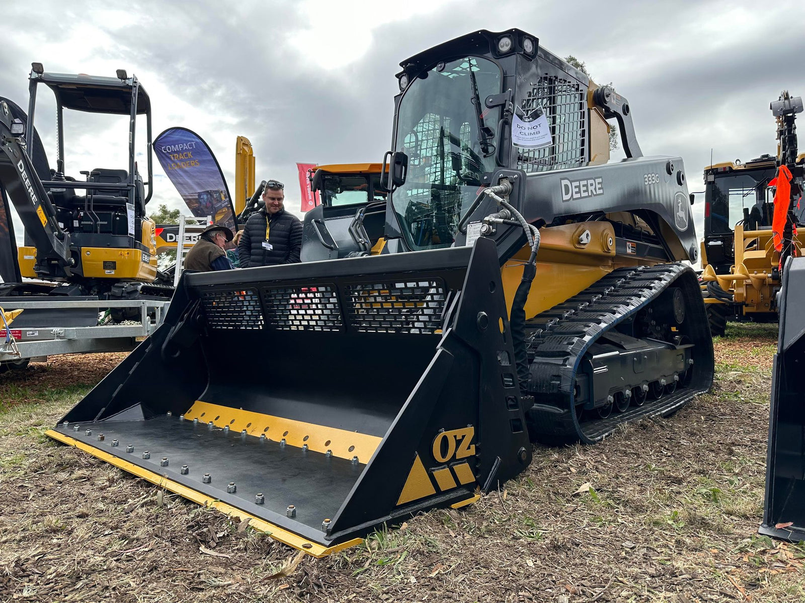 OZ general purpose excavator bucket